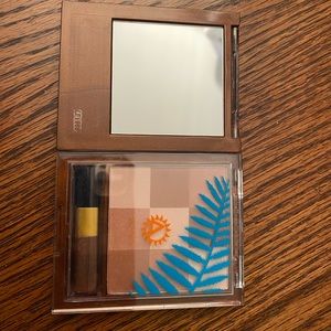 Avon Sunny Mosaic Bronzer